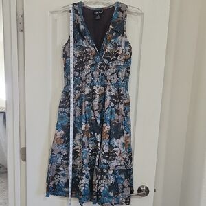 Floral Sleeveless Midi Dress